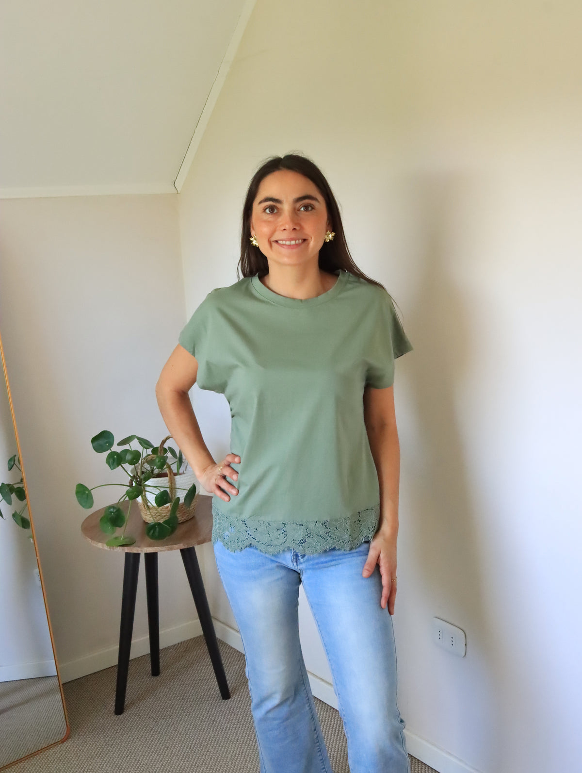 Polera Emma verde, caída holgada y manga corta