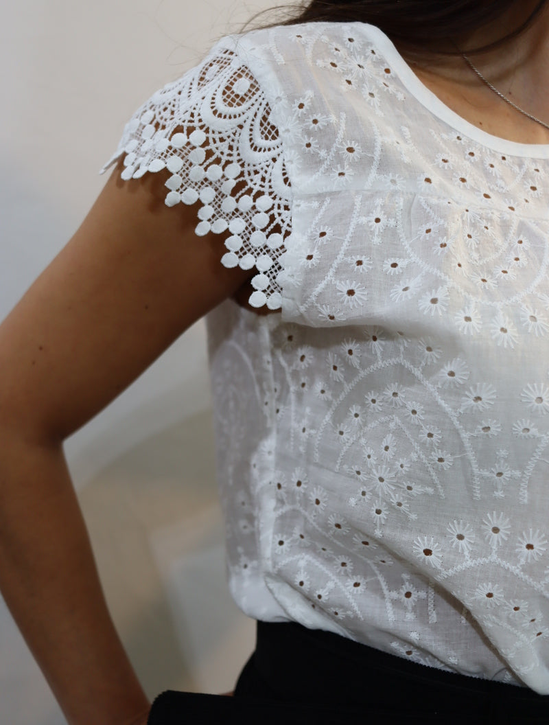 Blusa Broderie